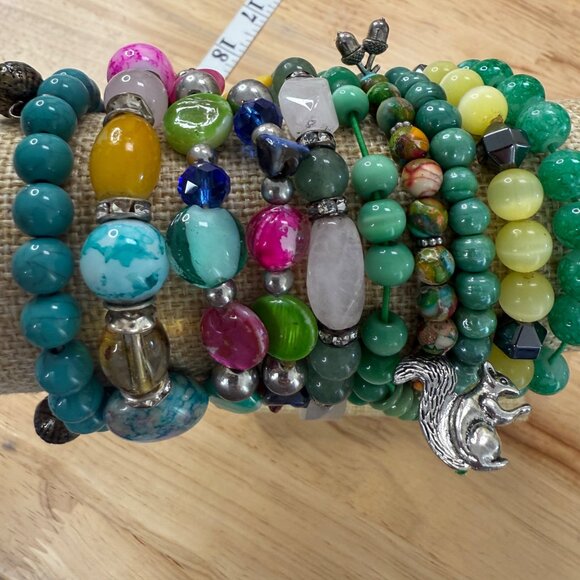 Stretch Bracelet Stack 10 Green Mixed Beads Glass Stone Shell Plastic Wearable - Picture 9 of 10